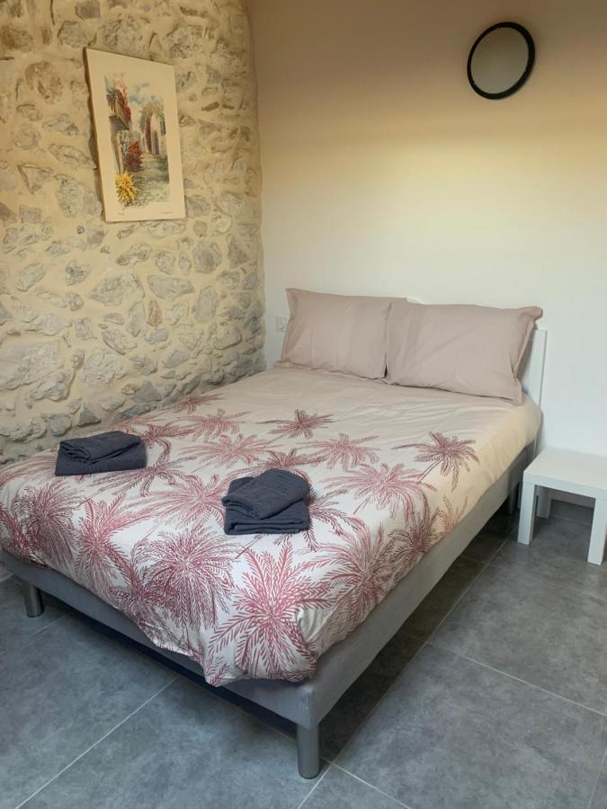 Frederic Apartamento Morieres-les-Avignon Exterior foto